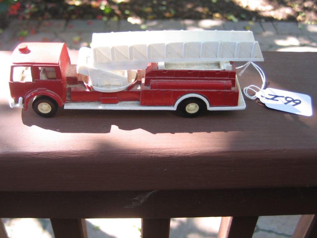 Fire Truck by Tootsietoy. 1970. Metal Truck with