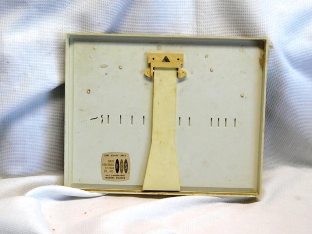 Advertising, desk sign