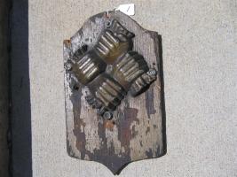 Philadelphia Contributionship. Wood. Shield Shap